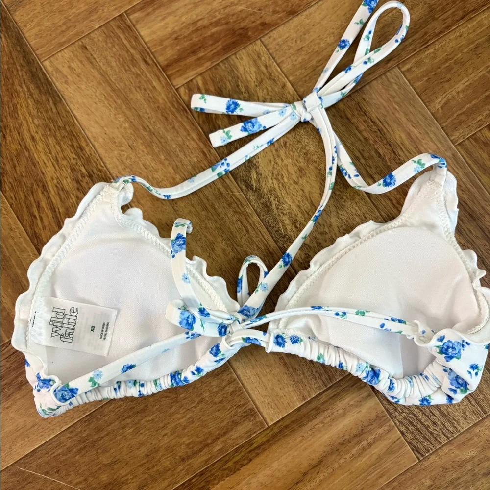 Wild Fable White Bikini Top with Blue Floral Accents Womens XS Y2K